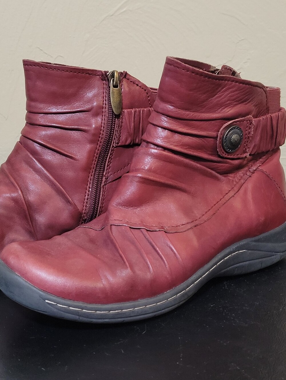 Earth Bordeaux thyme leather ankle boots